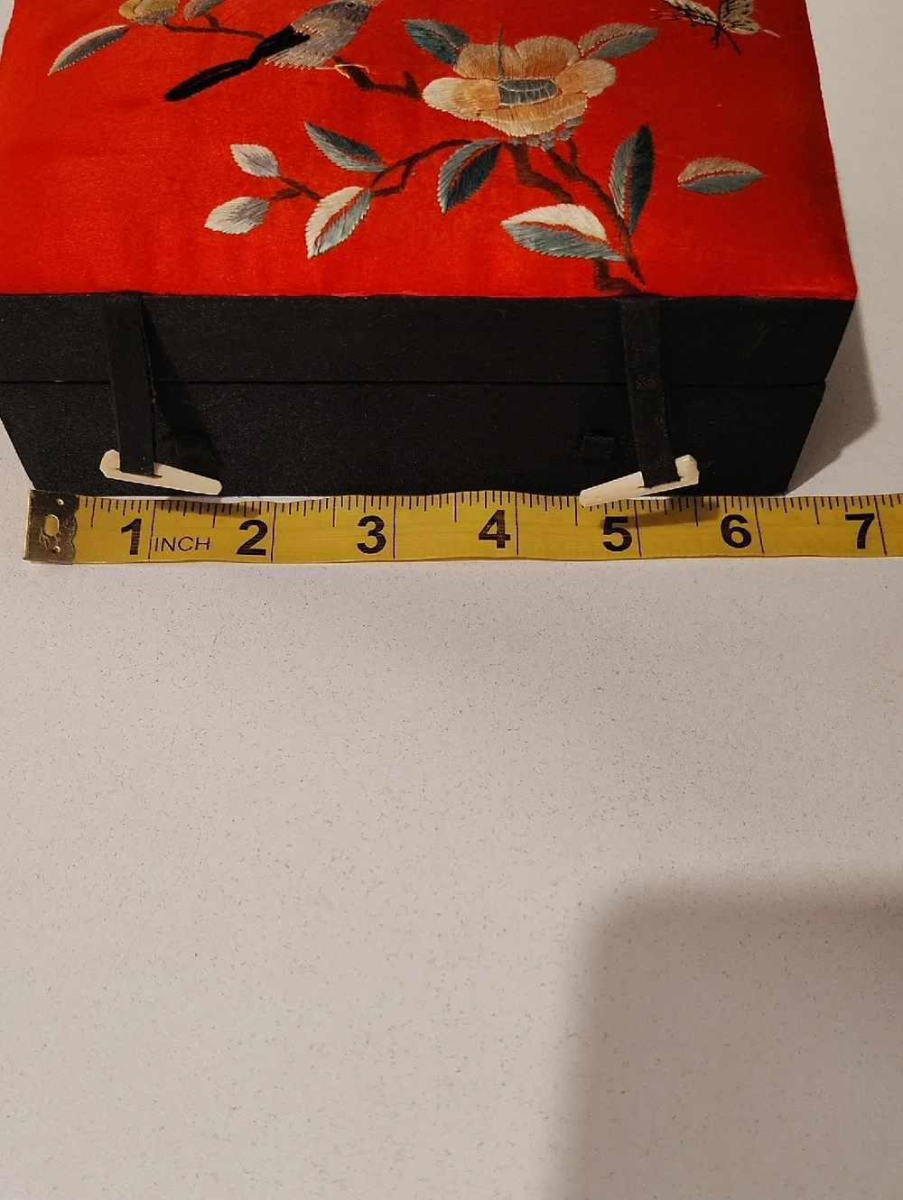 Vintage Chinese Silk Embroidered Padded Trinket Box